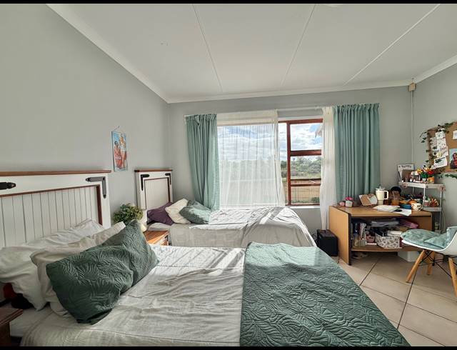 3 BEDROOM TOWNHOUSE FOR SALE IN ASTON BAY
